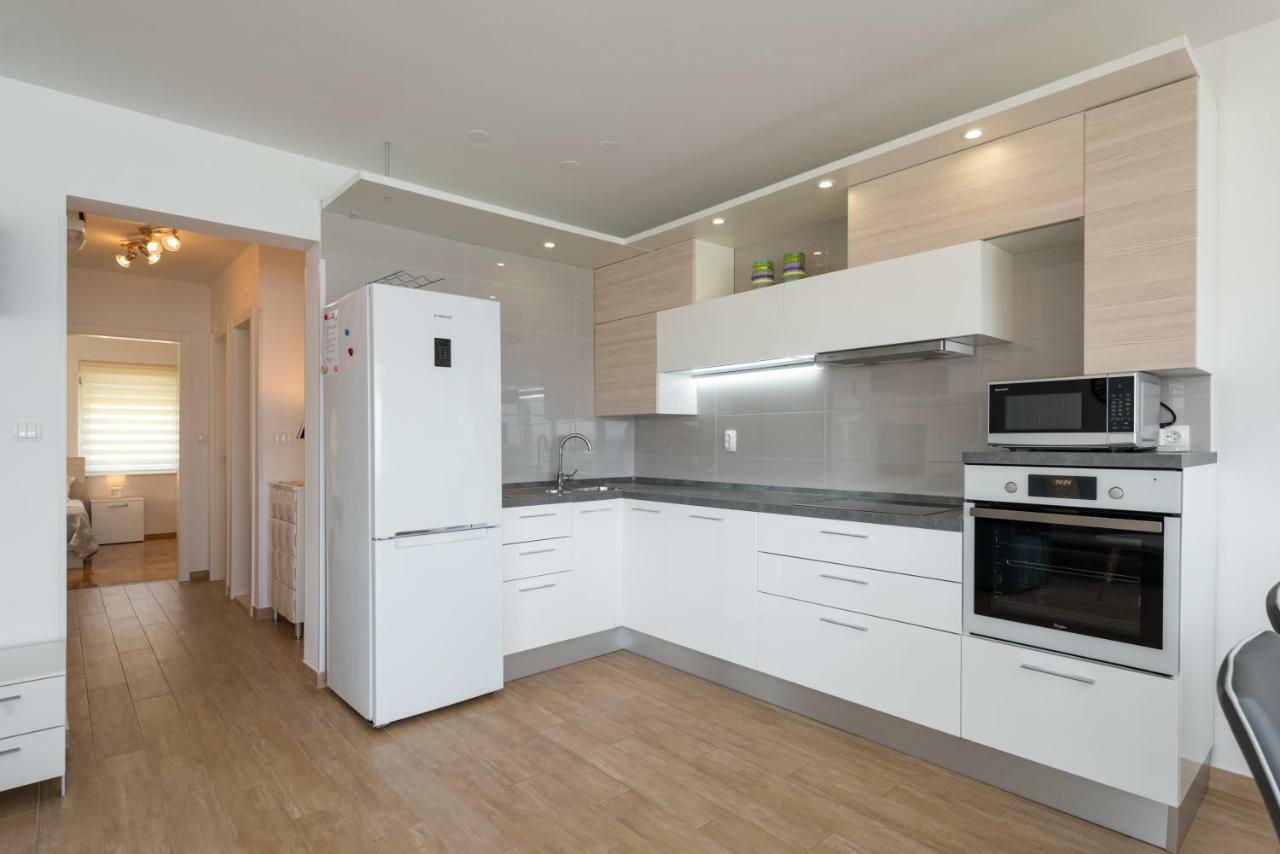 Apartment Sun & Sea Σπλιτ Εξωτερικό φωτογραφία