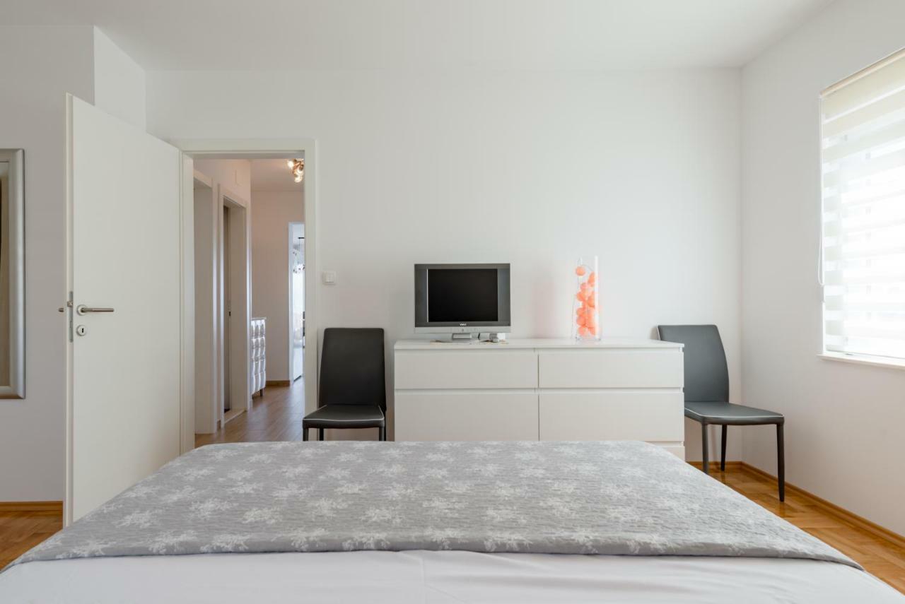 Apartment Sun & Sea Σπλιτ Εξωτερικό φωτογραφία