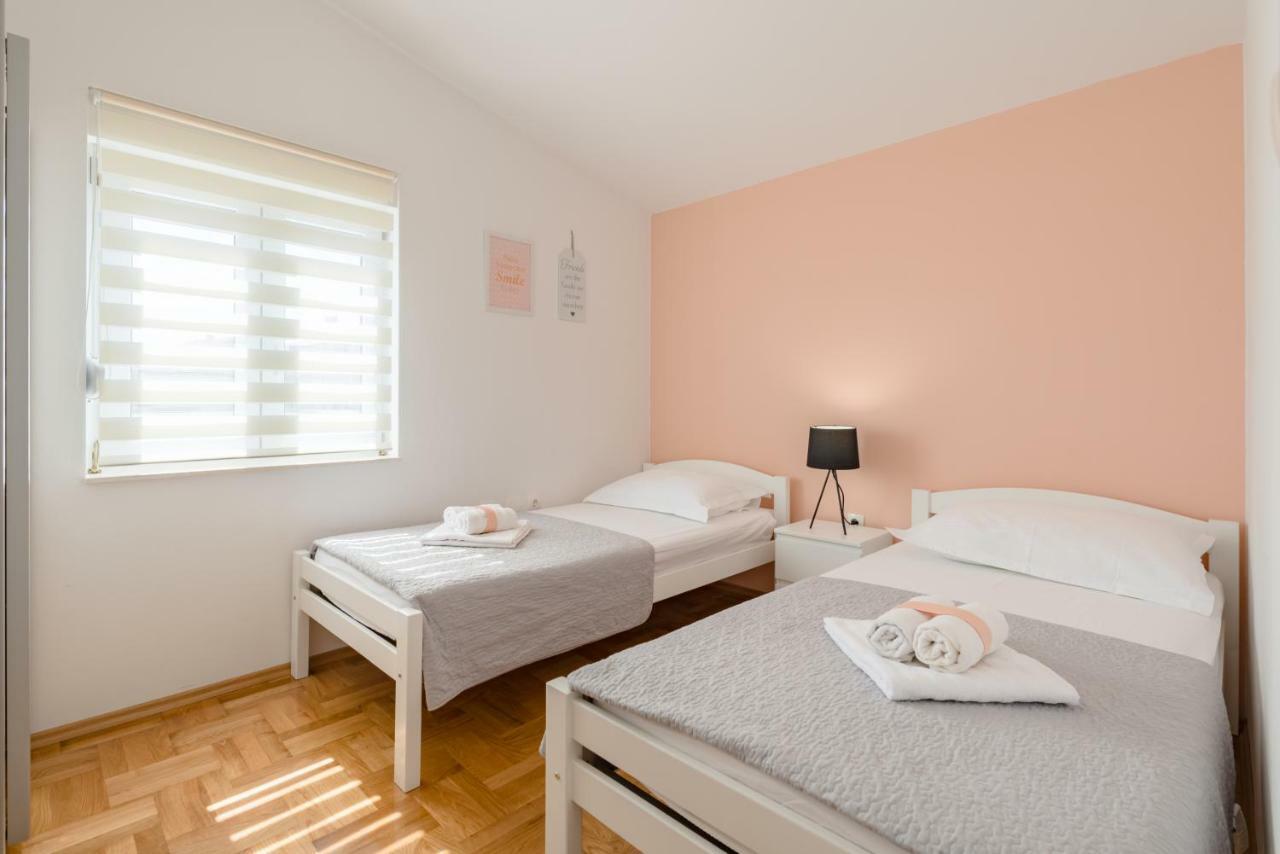 Apartment Sun & Sea Σπλιτ Εξωτερικό φωτογραφία
