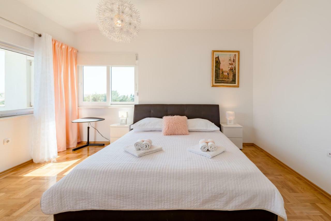 Apartment Sun & Sea Σπλιτ Εξωτερικό φωτογραφία