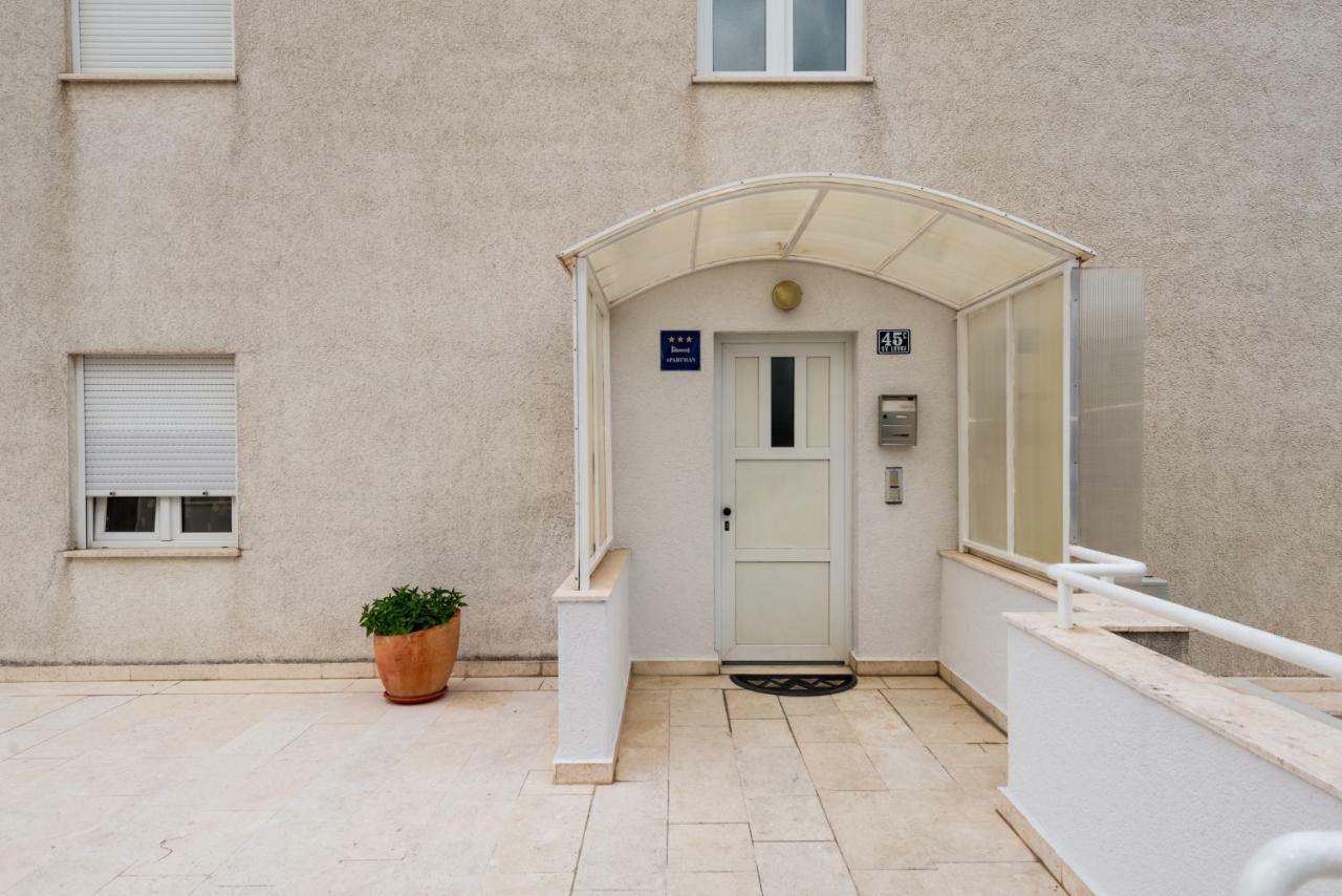 Apartment Sun & Sea Σπλιτ Εξωτερικό φωτογραφία
